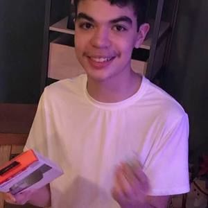 Meet your Posher, Gladys ovie